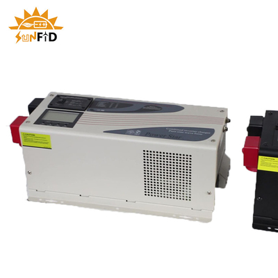 ไฮบริด 4000w เพียวไซน์เวฟเพาเวอร์อินเวอร์เตอร์จอแสดงผลดิจิตอล LCD เฟสเดียว